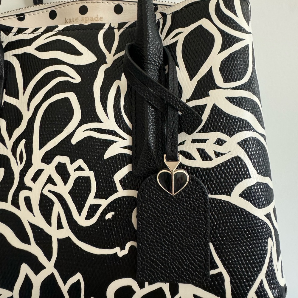 Kate Spade Handbag - Picture 2 of 8